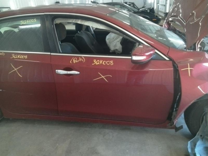 ALTIMA 2016 High Mounted Stop Light 104712411