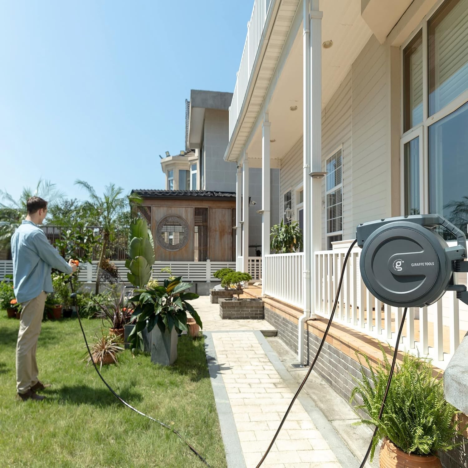 Giraffe Tools 5/8-In 90-Ft Retractable Garden Hose Reel