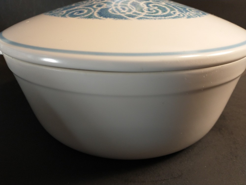 Noritake Milburn 9025 1.5 quart casserole