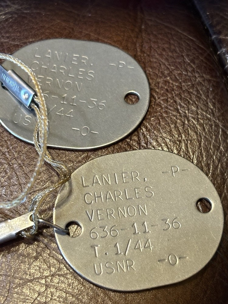 WWII U.S. Navy Named Grouping – USNR Dog Tags, Dixie Cup Cap & Ribbon Bar