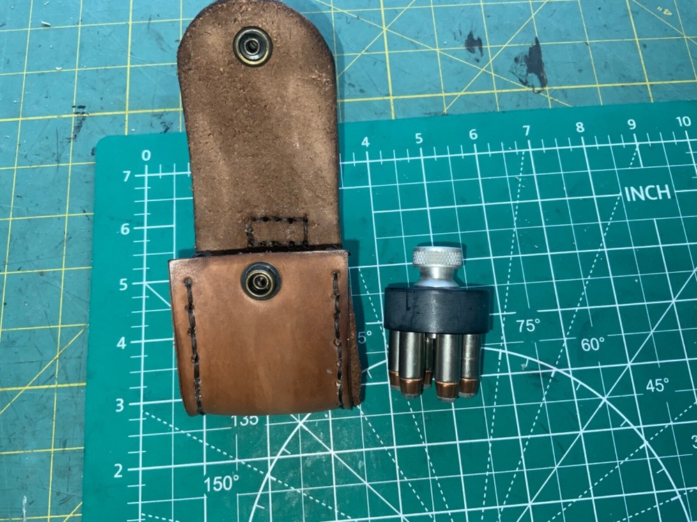 Handmade Leather Speed loader/moon clips Pouch Belt Attach