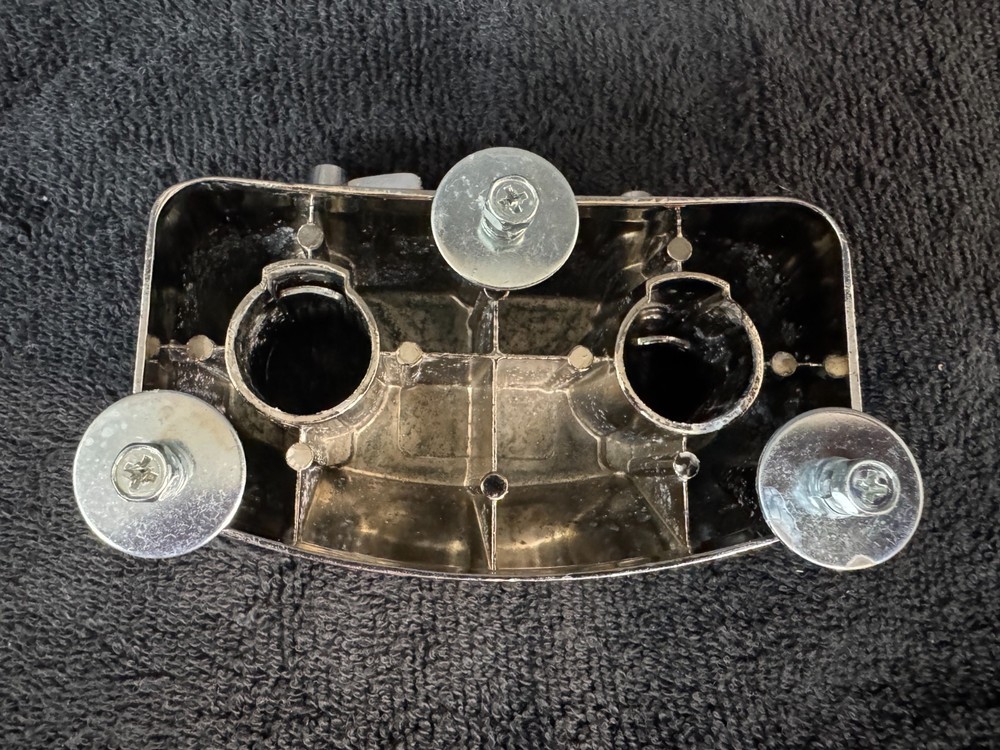 Pearl Forum double post bass mount + all hardware. Excellent condition.