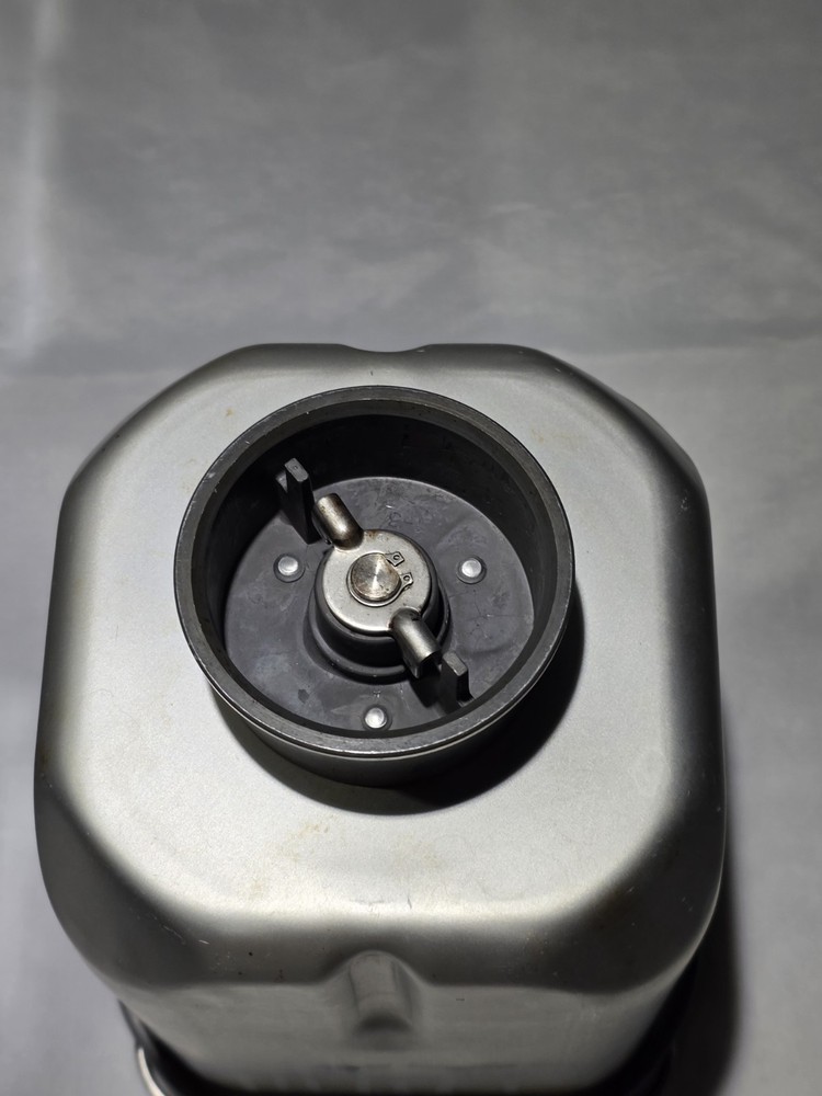 Hitachi HB-B101 Bread Machine Automatic Home Bakery. TESTED