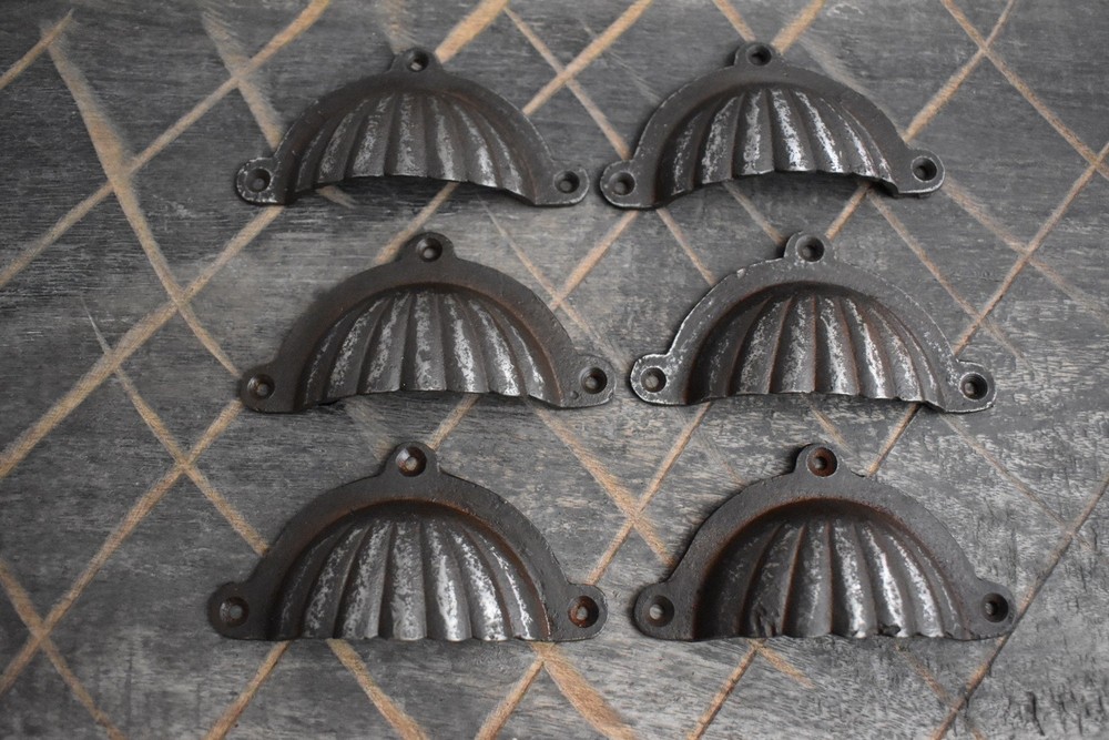 Vintage cast iron Cup cabinet drawer door knobs handles pull rustic 6 pcs
