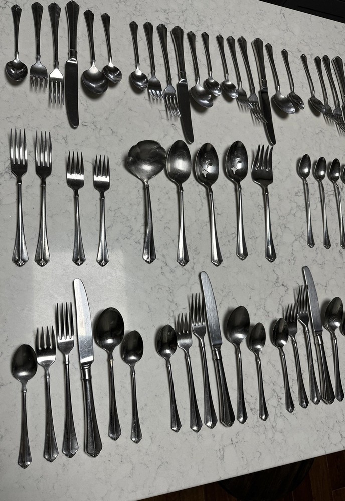 Oneida Juilliard Cube Stainless Flatware 78 Pc, 6 Place Service for 10 + Serving