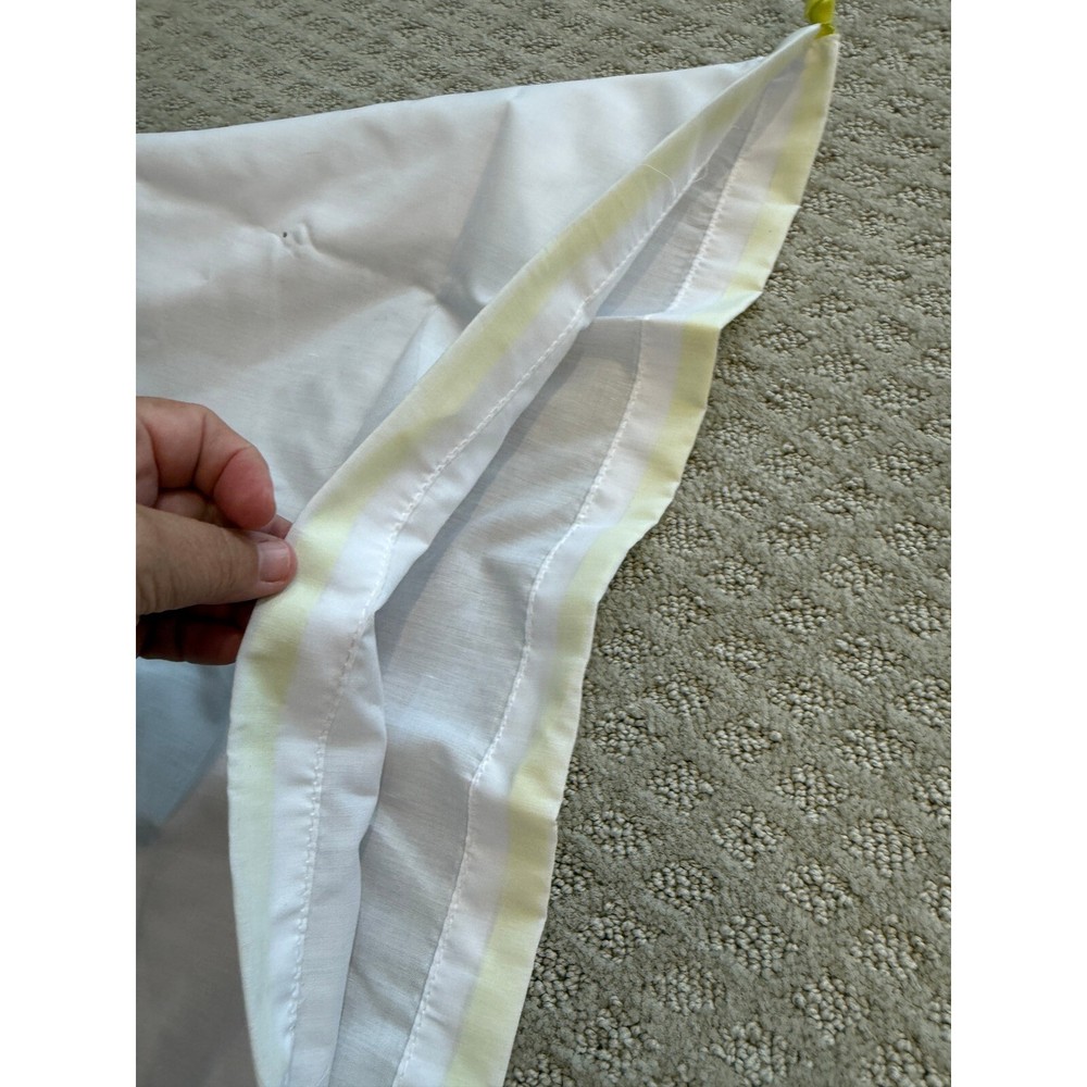 Robert Graham dust bag size 21 x 23