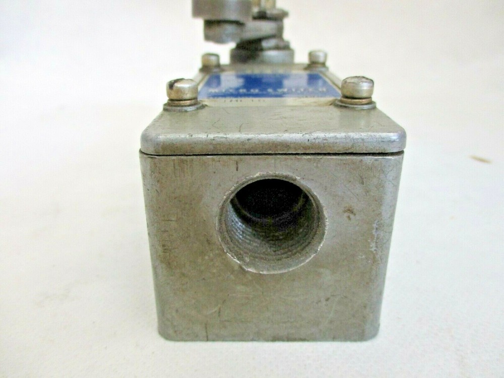 HONEYWELL MICRO 1ML16 LIMIT SWITCH