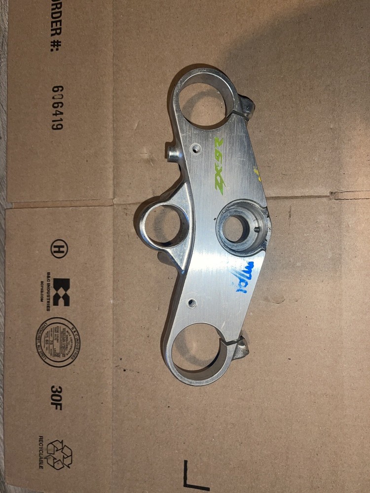 96 kawasaki Zx9  upper tree