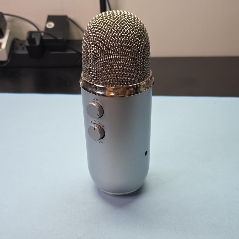 Blue Yeti Silver USB Condenser Microphone w/ Mute Button, Headphone Jack