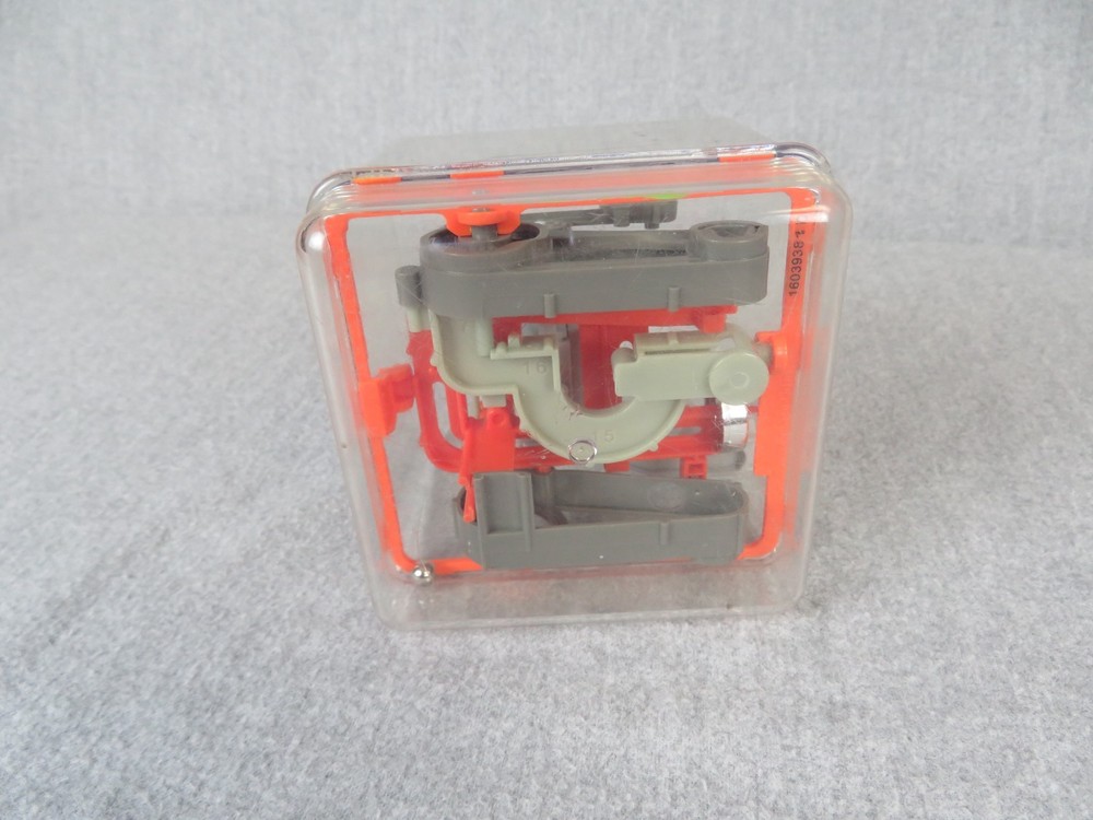 Q-bot 3D Robot Maze Game Maze
