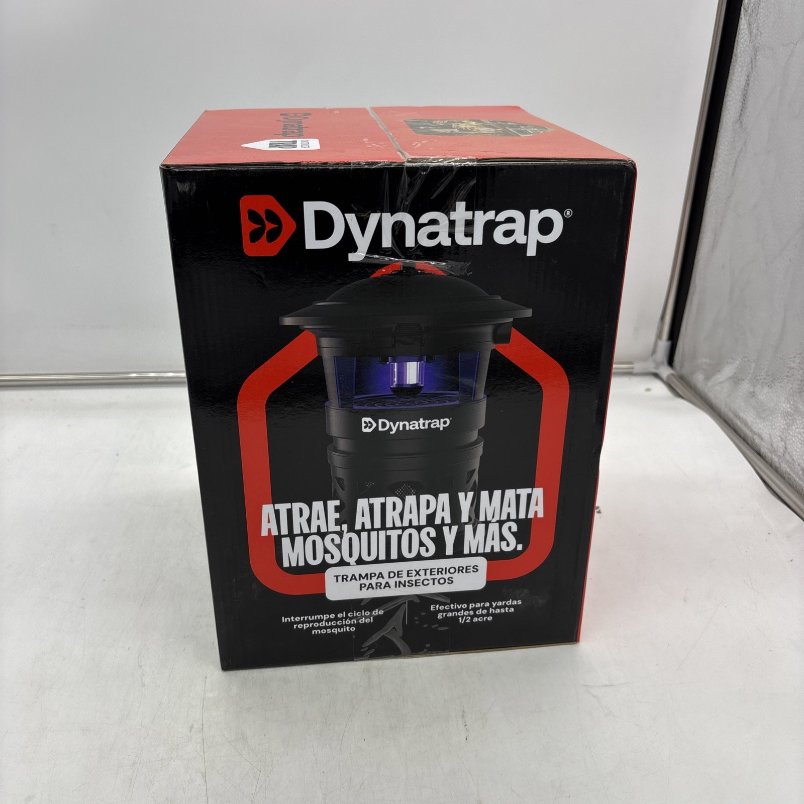 DYNATRAP® 1/2 ACRE LED MOSQUITO & INSECT TRAP - DT1130SR BLACK