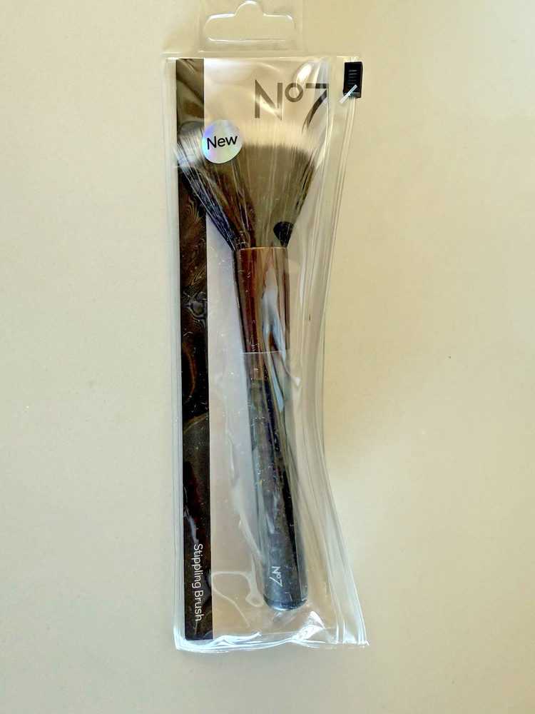 No7 Stippling Brush - new in original packaging - sealed