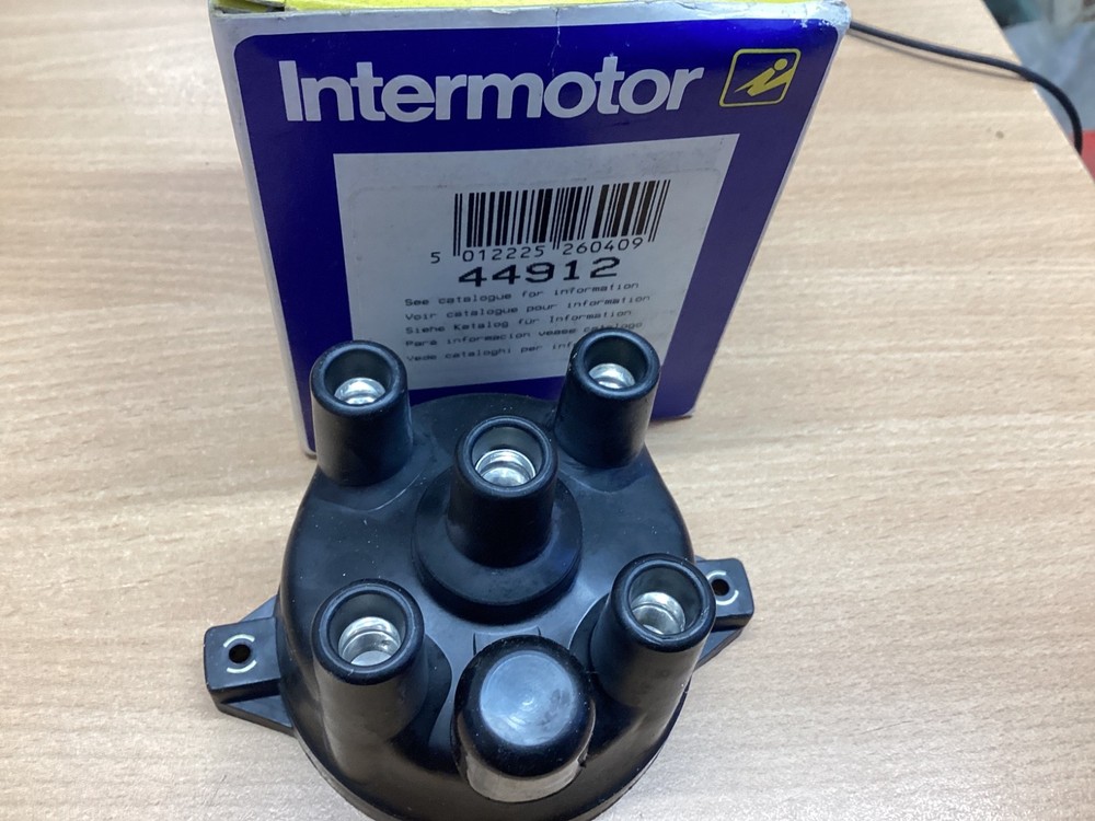 Mazda 121/626/929/Bongo/ E Series Van Distributor Cap 44912