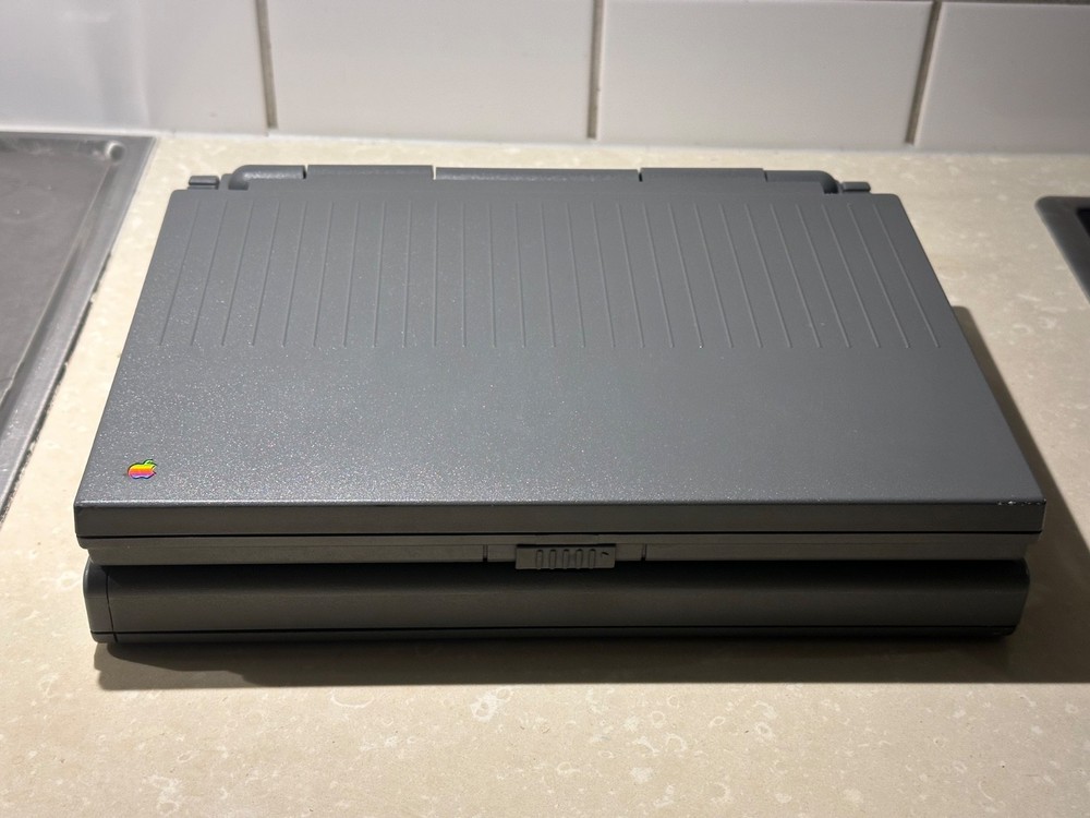 Apple Macintosh PowerBook 170 + Apple QuickTake 150 – Complete