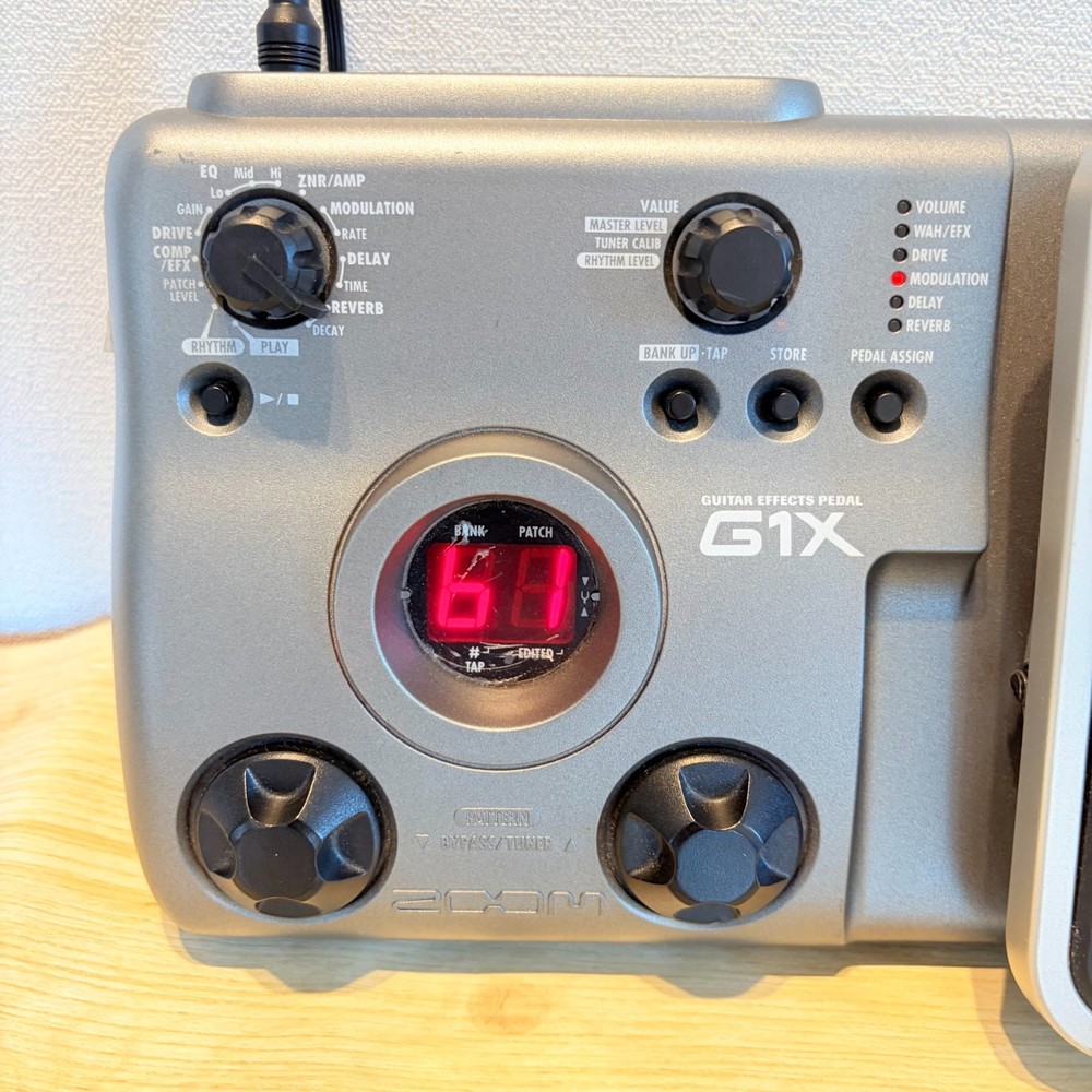 Zoom G1X Guitar Multi-Effects Processor Pedal with Expression Pedal Used Japan