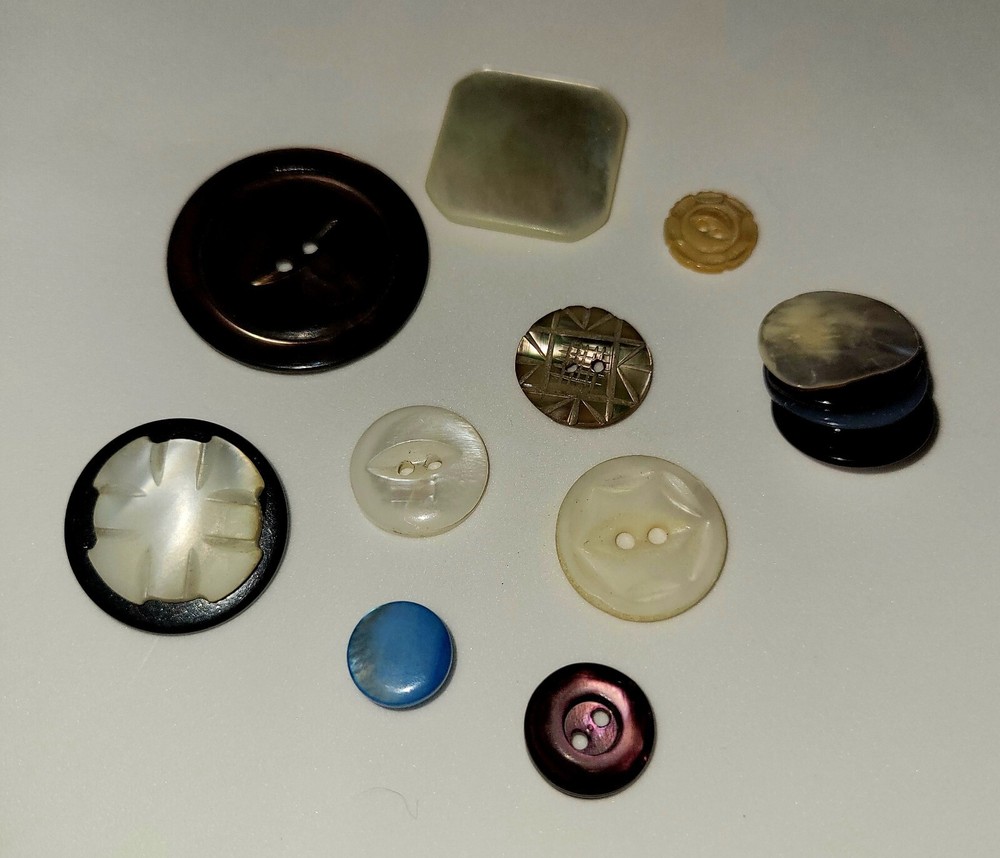 Antique Vtg Carved MOP Button LOT