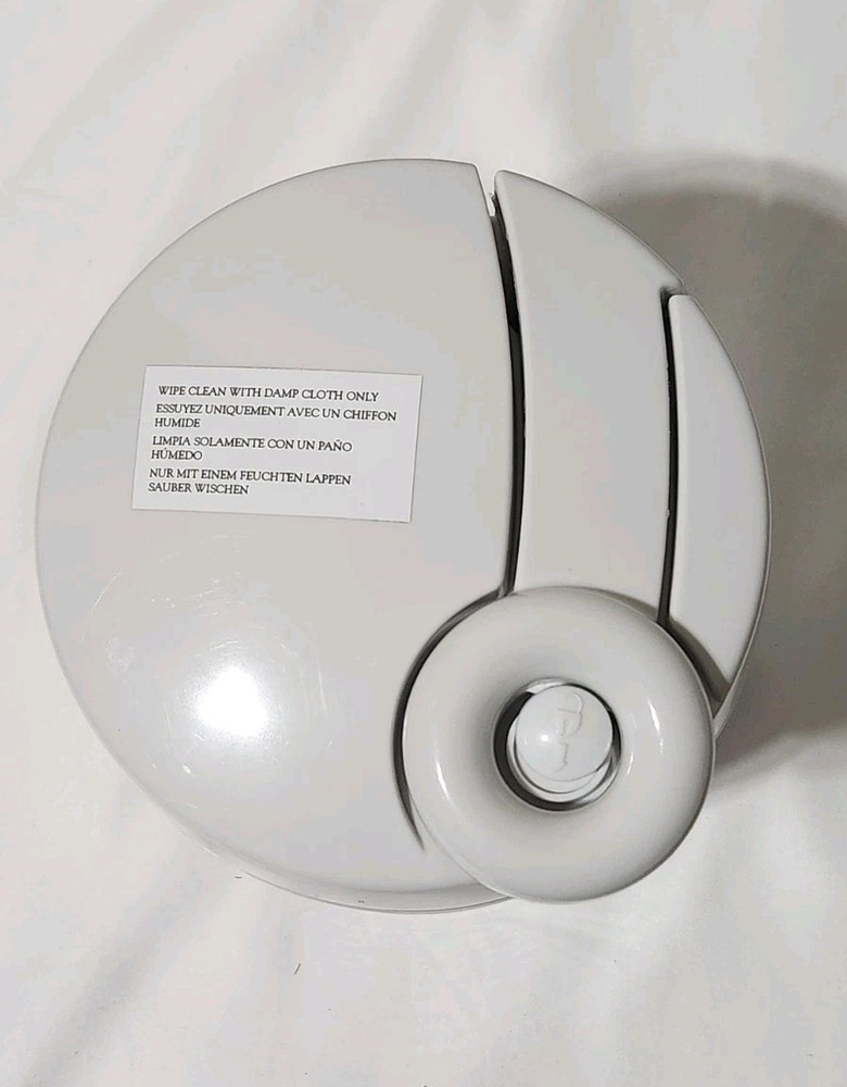 Pampered Chef Manual Food Processor Chopper 3 Cup Capacity #2581