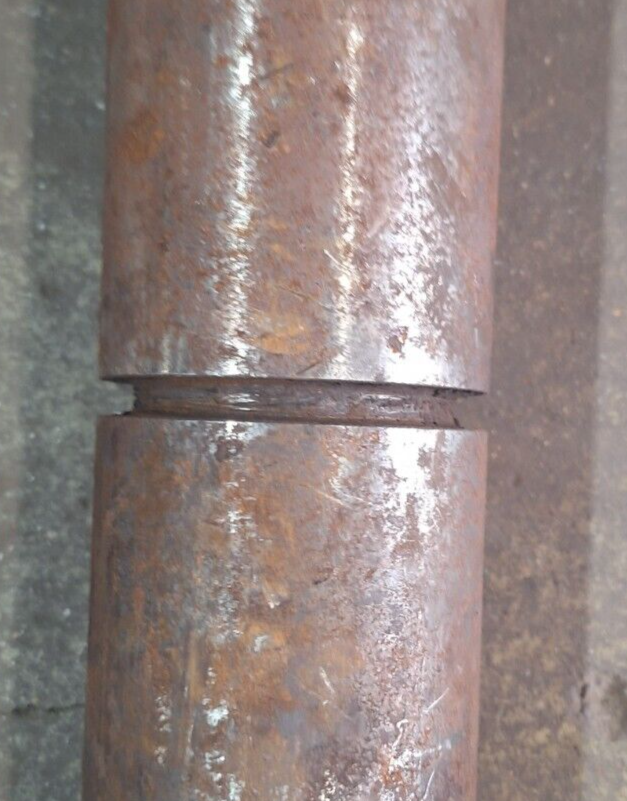 CONVEYOR BELT ROLLER PULLEY DISTANCE BETWEEN FRAME 24"