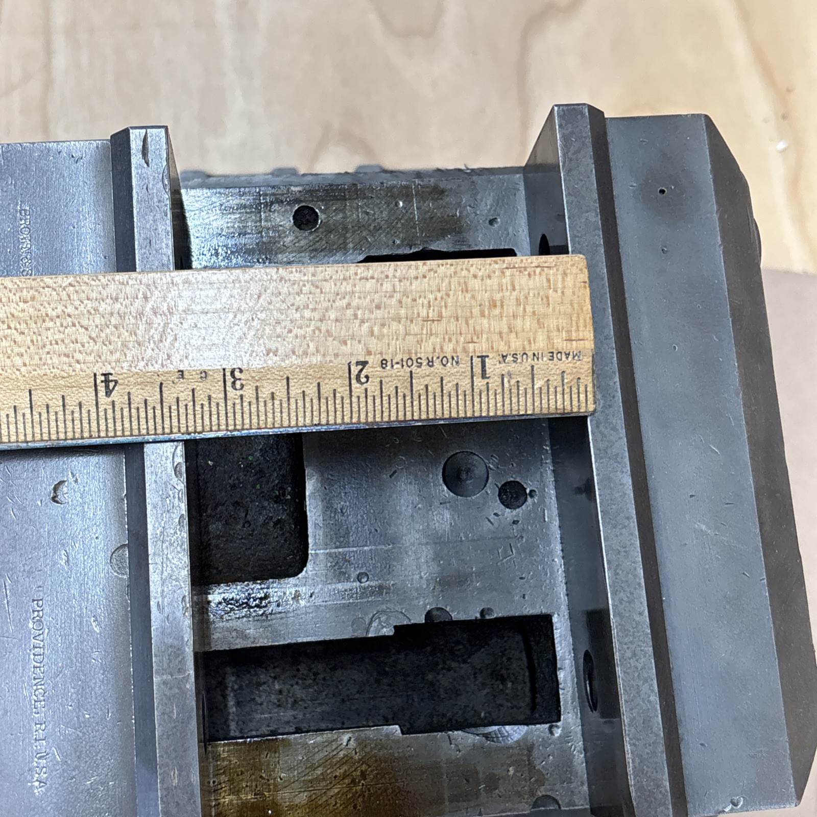 Brown & Sharpe No 3 Universal Tilting Vise 6” Jaw Double Swivel Base