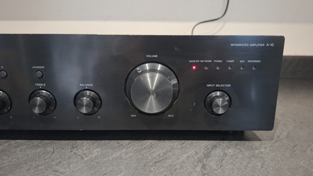 Pioneer A-10-k Integrated Amplifier - Amplifier. Phono Input.