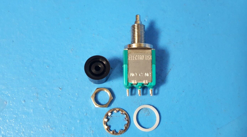 (2 PCS) PUSH BUTTON SWITCH, MOMENTARY, ELECTRO USA, 125VAC/ 6A - 250 VAC/ 3A