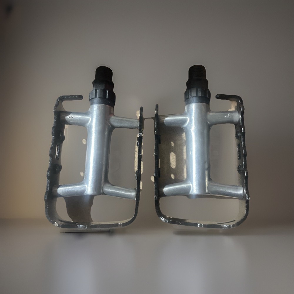 Forte Platform Clipless Pedals Black new
