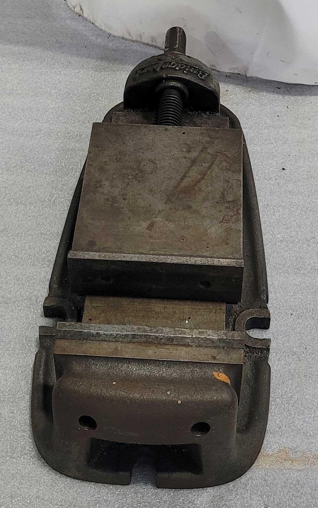 6" BRIDGEPORT MACHINE VISE WITH 5" OPENING