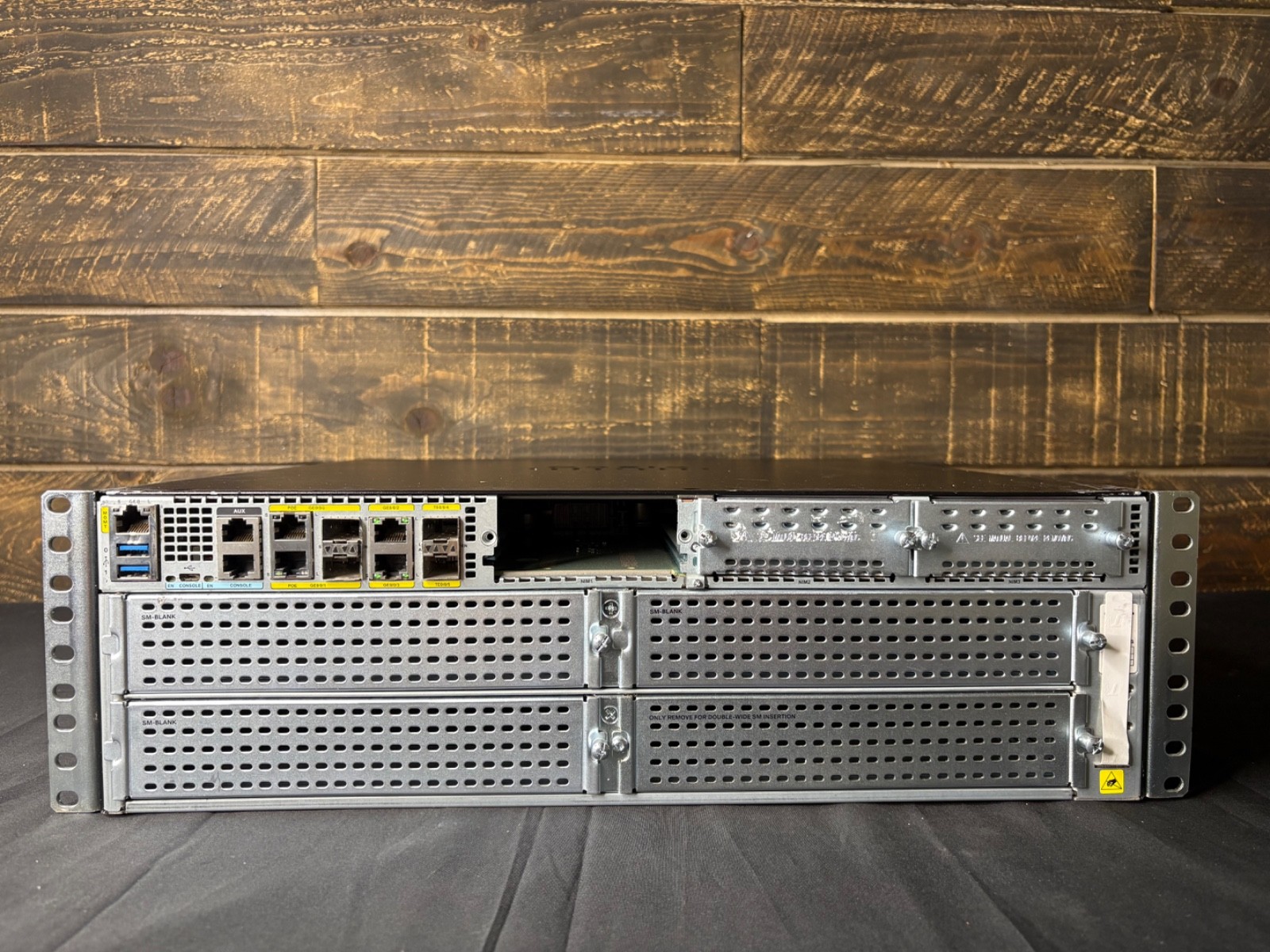 Cisco ISR 4461 4400 Series ISR4461/K9 V01 Dual AC Integrated Services Router