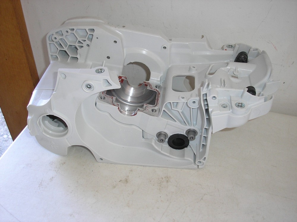NEW GENUINE OEM STIHL MS391 CHAINSAW / CRANKCASE ENGINE HOUSING