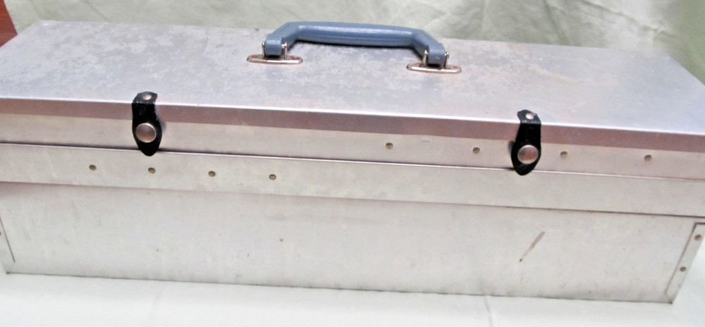 Vintage X-Long Aluminum toolbox