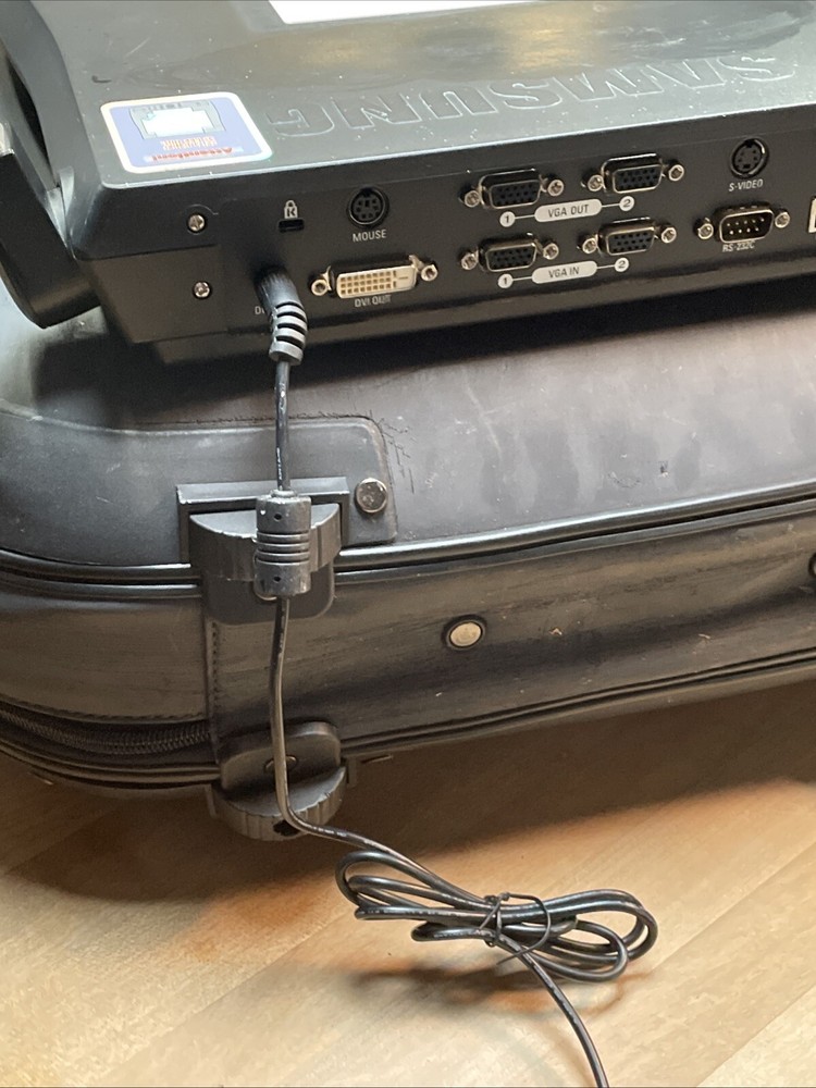 Samsung SDP-950R Digital Presenter Overhead Document Camera Working