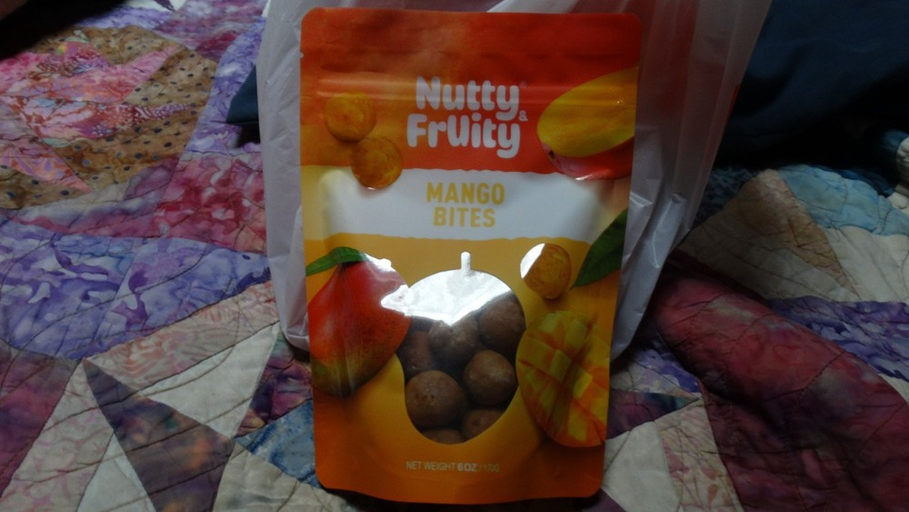 Nutty & Fruity mango fruit bites 6 oz bag