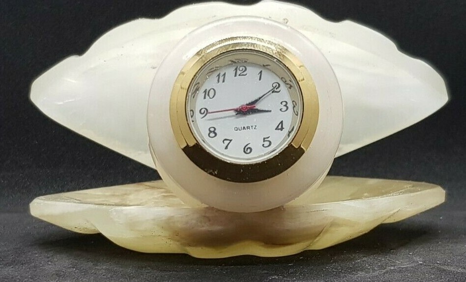WHITE ONYX HANDCRAFTED, OYSTER CLOCK, POLISH FINISHED 5"