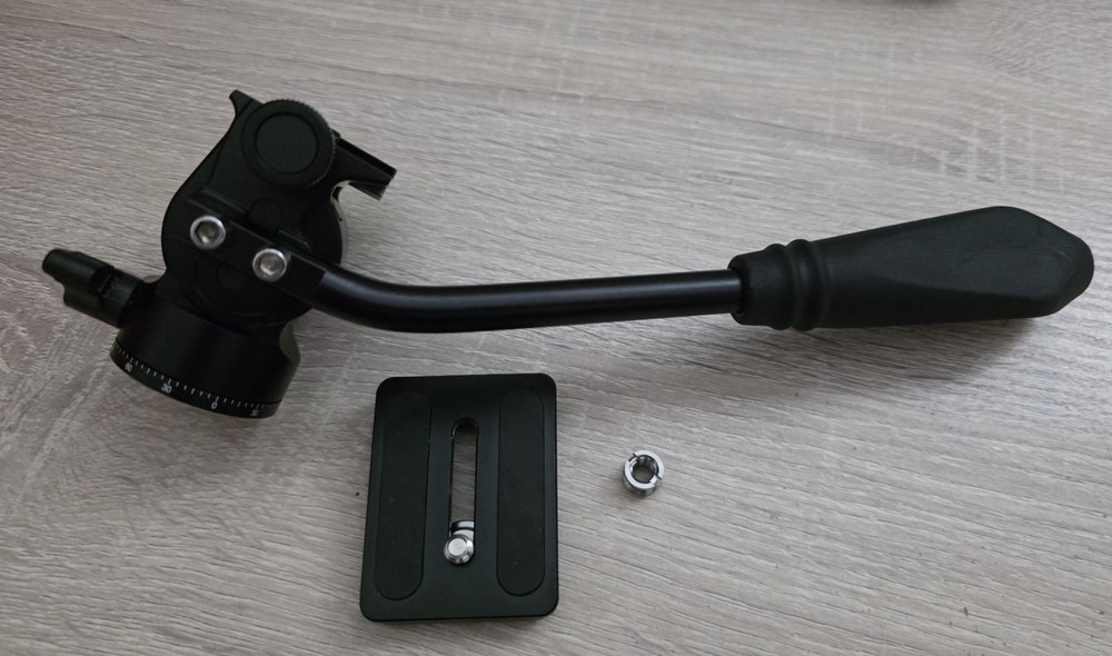 SmallRig CH10 Tripod Fluid Head with arca style Quick Release Plate Pan & Tilt