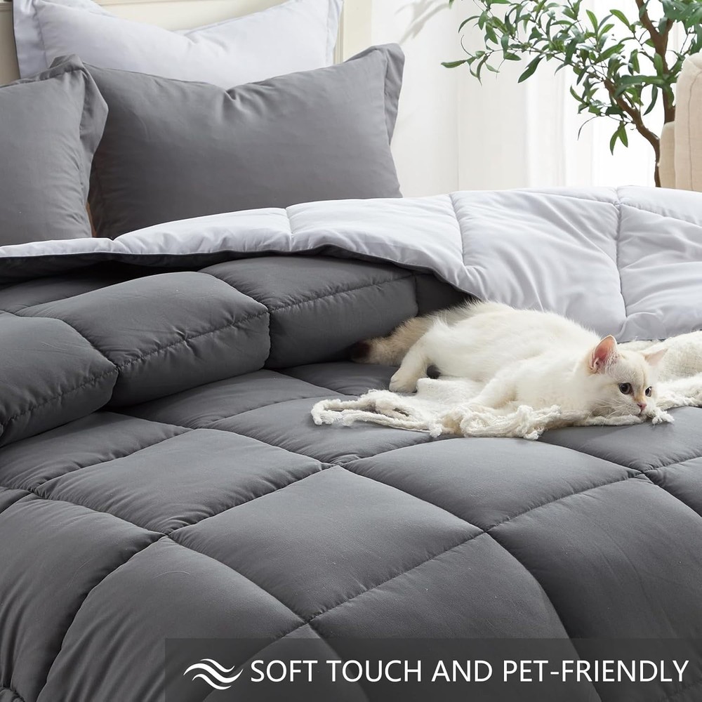 Luxurious Lightweight Grey/Light Gray Reversible Comforter Set - Queen Size