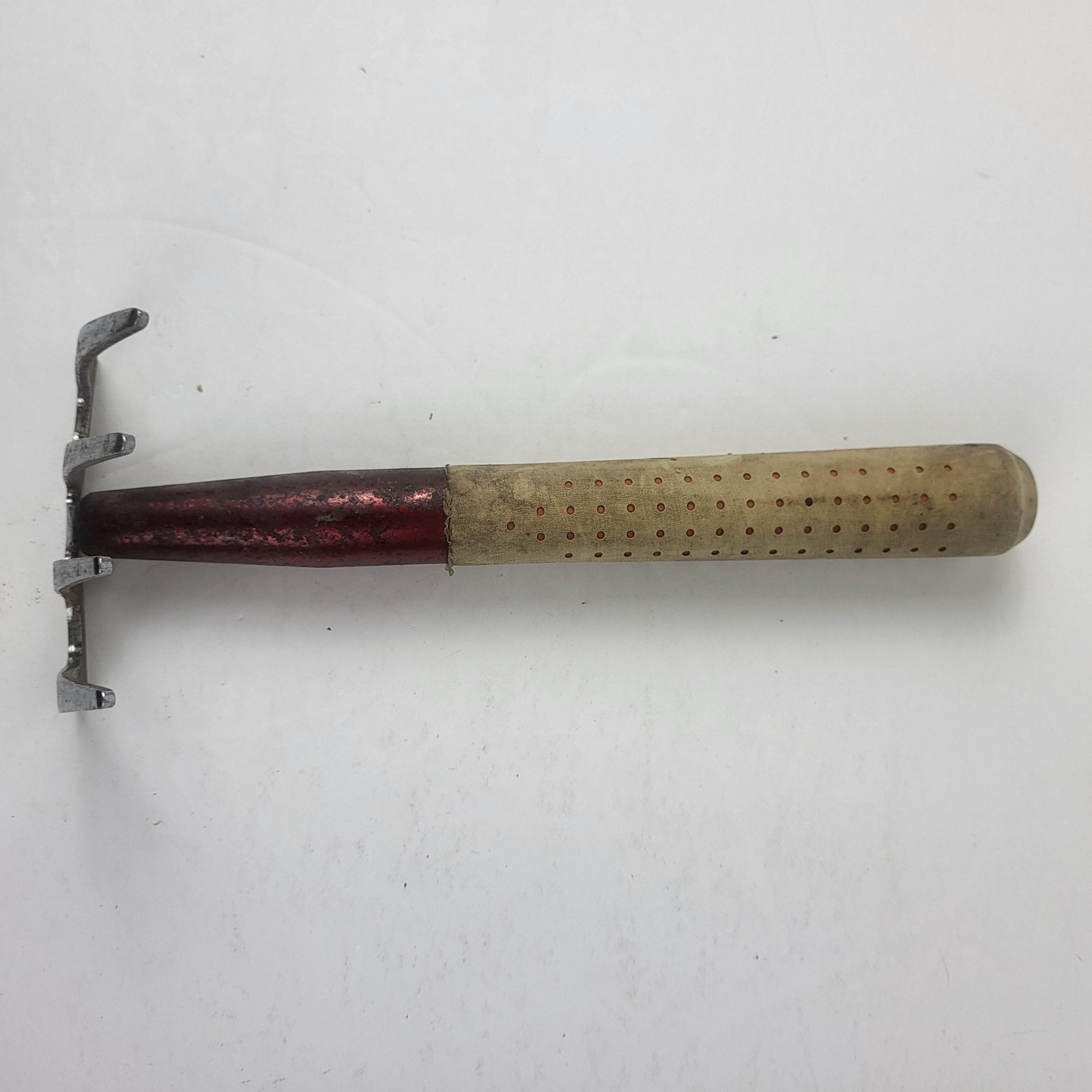 True Temper 10" Long Handle Garden Cultivator Cushion Grip Steel 4 Tine Tool