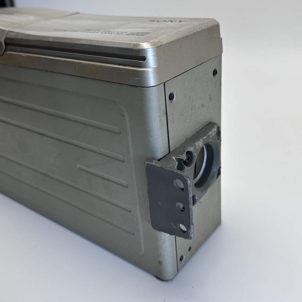 Sony CDX-52 10-Disc CD Changer Trunk Mount Car Audio Untested