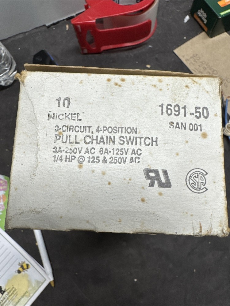 Leviton 1691-50 Pull Chain Switch Three Speed Four Position White