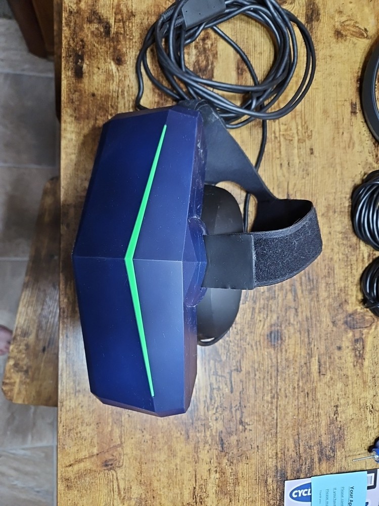 Pimax Vision 8K PLUS VR Headset