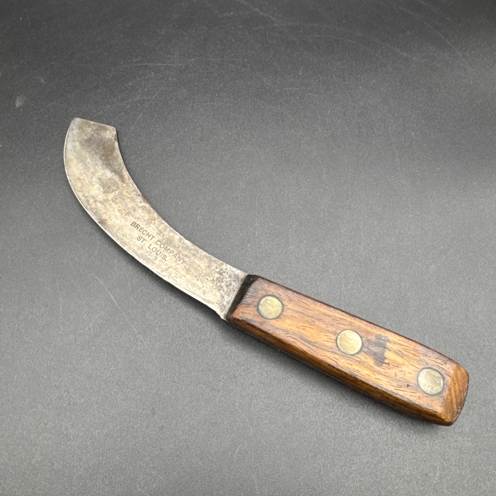Vintage Hunting Skinning Knife 6" Blade Curved Brecht Company Made in St. Louis