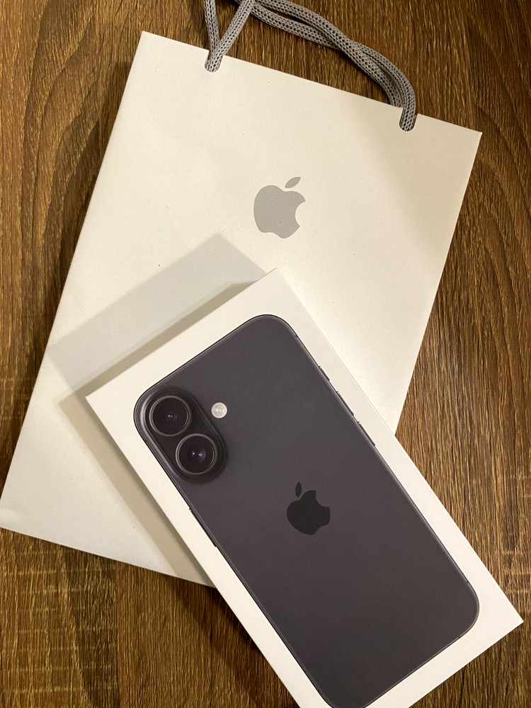 Apple iPhone 16 Empty Box