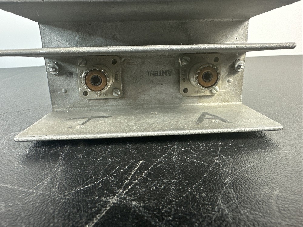 Paul Yoder WB3CEZ. +Dycomm- Model 10-0. Serial 10-520