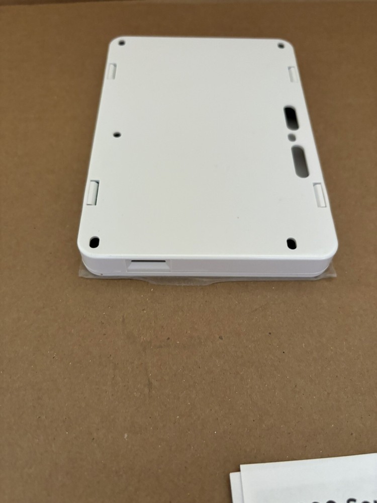 DMP 7872-WBAY-CB 4 Zone Touchscreen Keypad