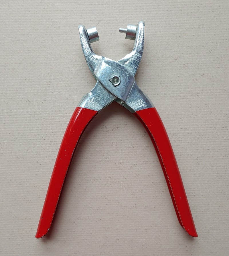 Vintage Globemaster Eyelet Fastening Kit