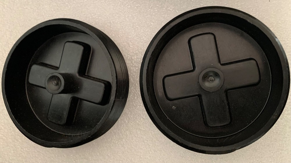 2X Sioux Chief Polypropylene Countersunk Slotted Cleanout Flush Plug 3 in.