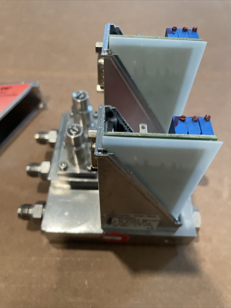 BRONKHORST MASS FLOW METER/CONTROLLER N2 50LN/MIN A15