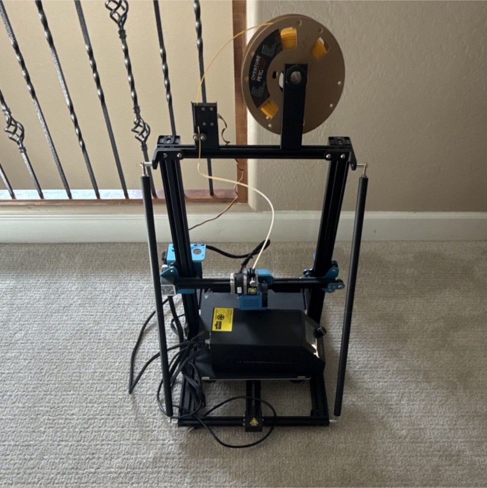Creality CR-10 V2 3d printer