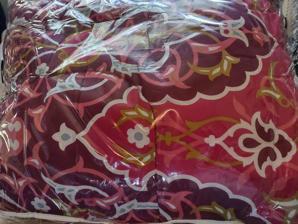 Beautiful Full Comforter Never Used
