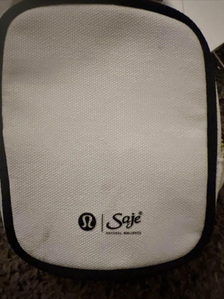 Lululemon Saje Aroma Therapy Diffuser - the Reset Kit Personal
