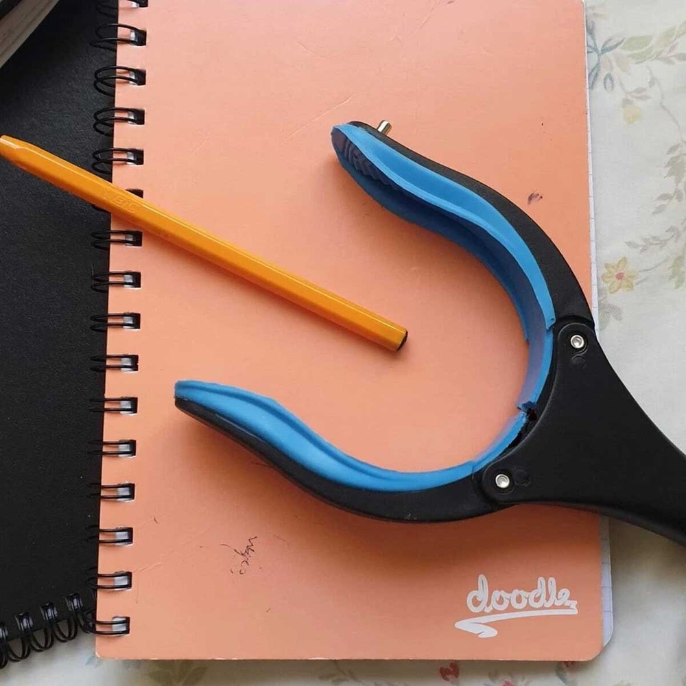 ABS Plastic, Rubber material multi-function grabber, convenient and foldable USA